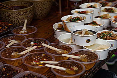 1995版泰山與珍妮的精彩看點：重溫經(jīng)典，泰山與珍妮再燃激情-1