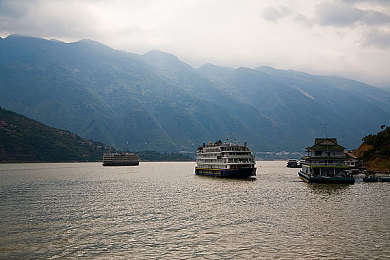 10000個有效實名認(rèn)證：社交平臺實名認(rèn)證突破，安全防護(hù)升級-3