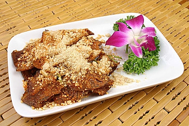 KTV小雪被男站著強(qiáng)啪了：KTV悲劇，安全警鐘長鳴-2